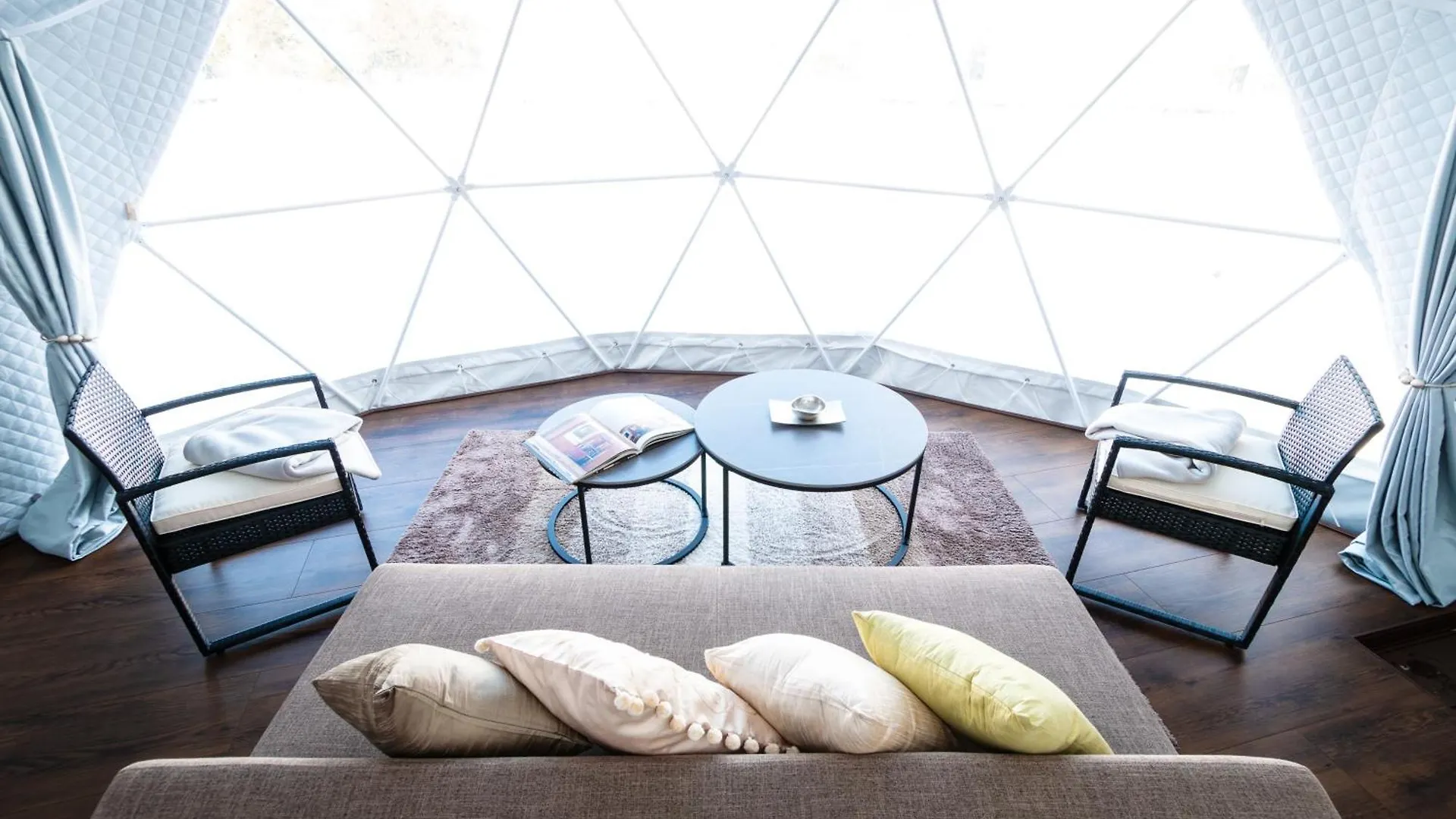 Luxury tent Yukara Glamping 北海道大沼公園 Hotel Nanae